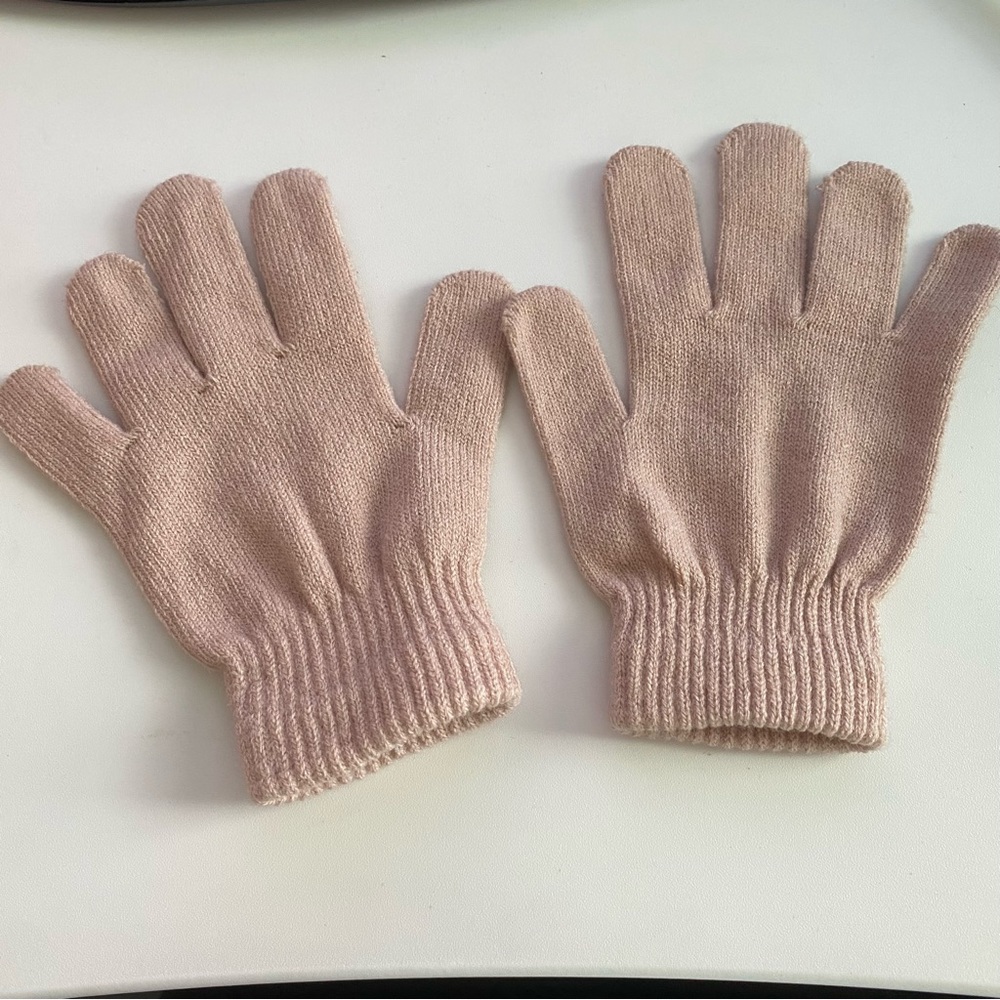 Blush Sweater Gloves Women’s